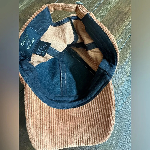 David & Young remember to smile hat - Picture 7 of 13